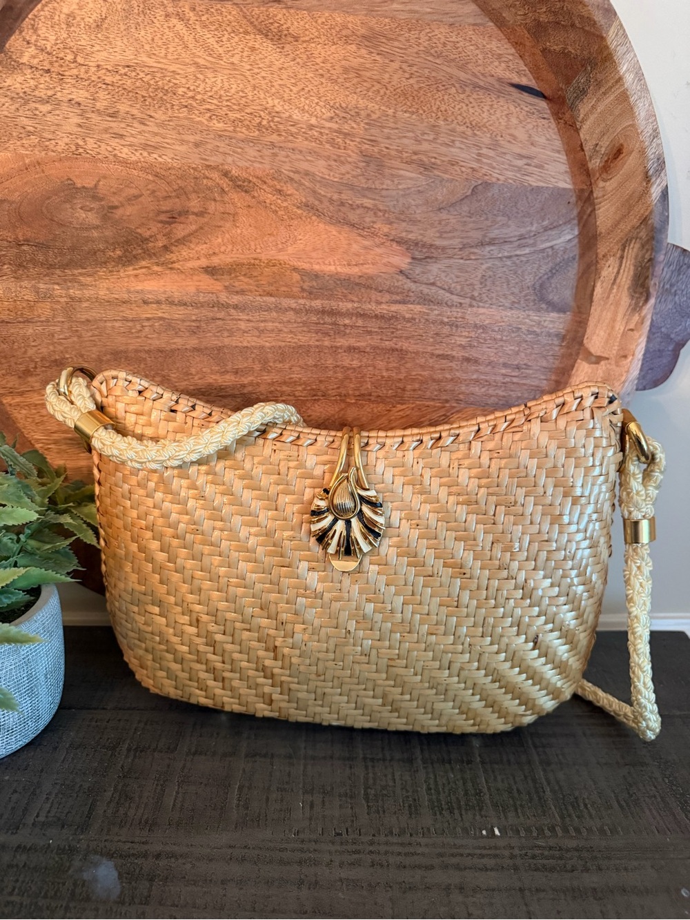 Koret Woven Bamboo Handbag Hard Case Enameled Latch Boho Old Money Italy Vtg 60s